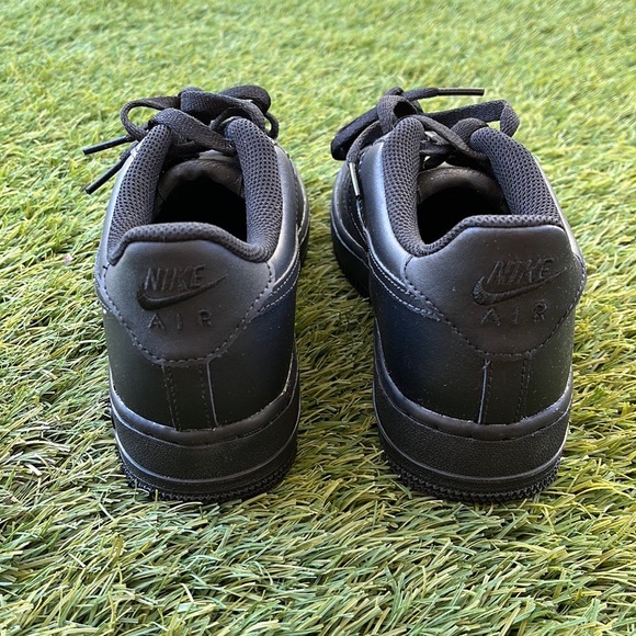 Nike Air Force 1 Low LE - Picture 4 of 5